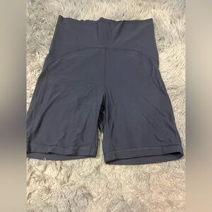 Old Navy Active Extra High Rise 6” inseam Biker Shorts Size M Blue
